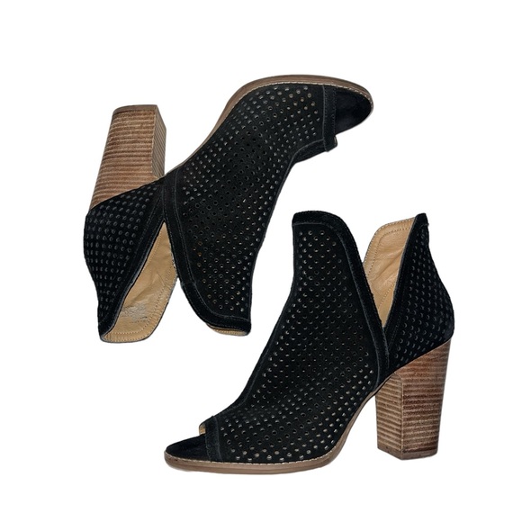 Lucky Brand Larise Peep Toe Perforated Black Booties - Women’s Size 9 - Picture 5 of 14